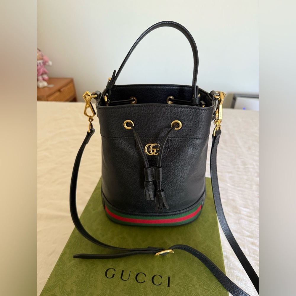 Gucci Black Leather Bucket Bag with Gold and Green-Red Stripes